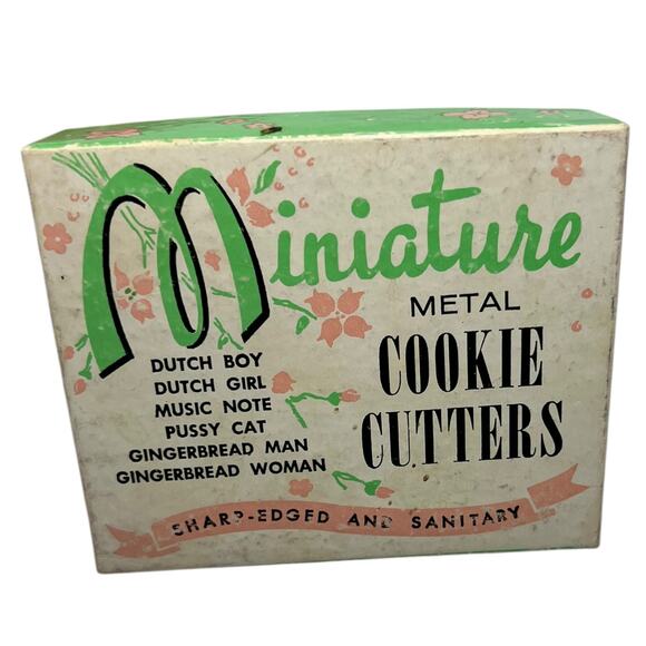 Vintage Miniature Metal Cookie Cutters Set Original Box 6 Shapes Retro - Picture 1 of 7
